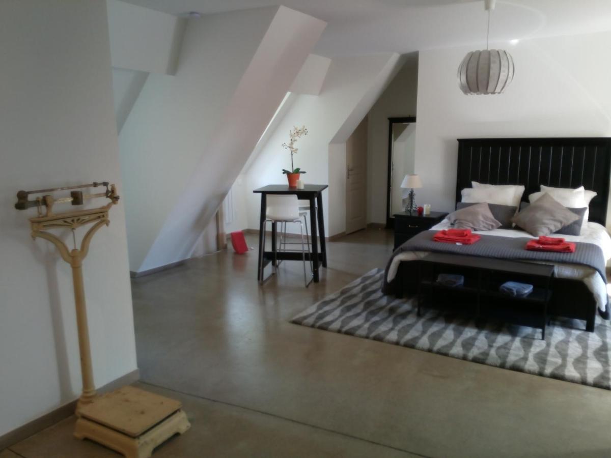 Chateau De St Alyre Hotel Sanssat Kültér fotó
